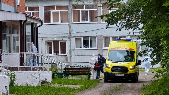 В Новокузнецке из-за вспышки коронавируса не хватает рабочих