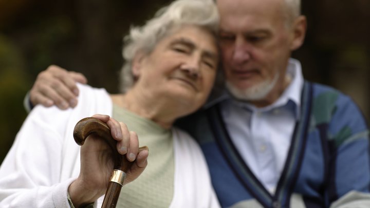 Пенсия $24 750 в год: Нищие пошли на хитрость и не прогадали