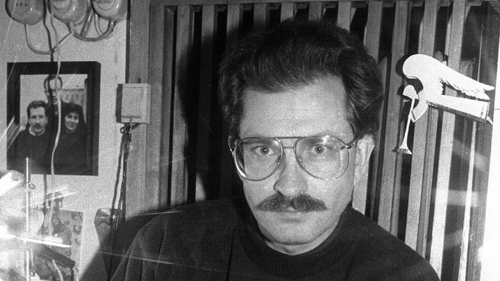 "Замешаны не просто деньги, а супербольшие деньги": Друг Влада Листьева о причинах его гибели "Замешаны не просто деньги, а супербольшие деньги": Друг Влада Листьева о причинах его гибели