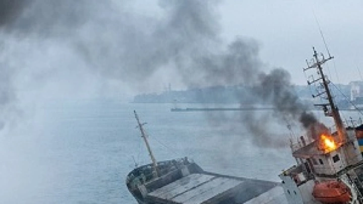 В Чёрном море беспилотник атаковал турецкий контейнеровоз