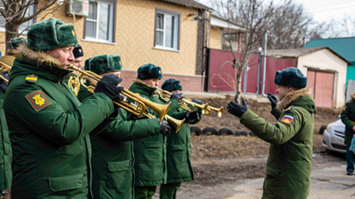 Читинских фронтовиков в День Победы поздравят на дому