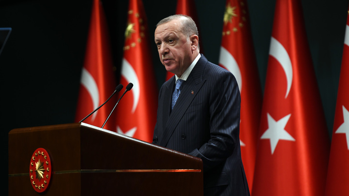 В Турции смягчили меры против COVID, но Россия пока не готова открывать полёты