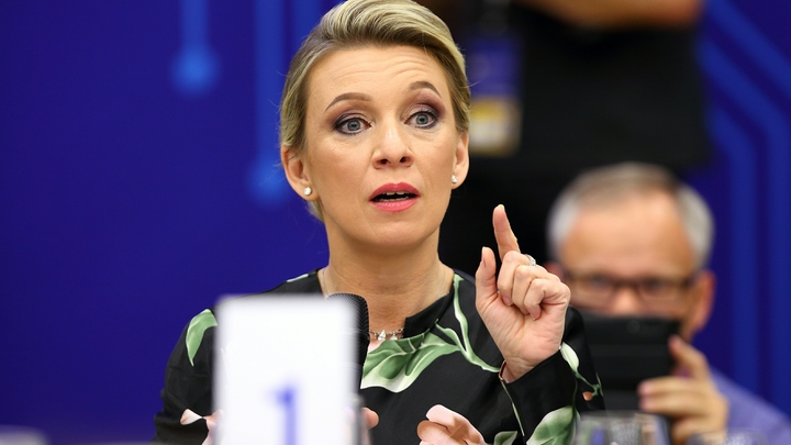 Теперь шокирована я: Захарова удивилась реакции европейцев на собирающих автоматы детей