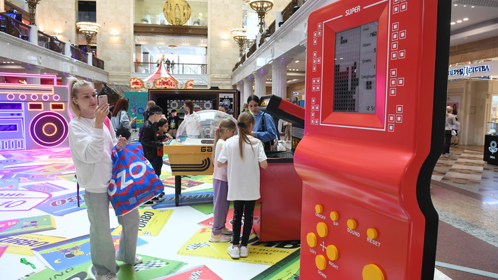 Магазины Hamleys в России изменят название