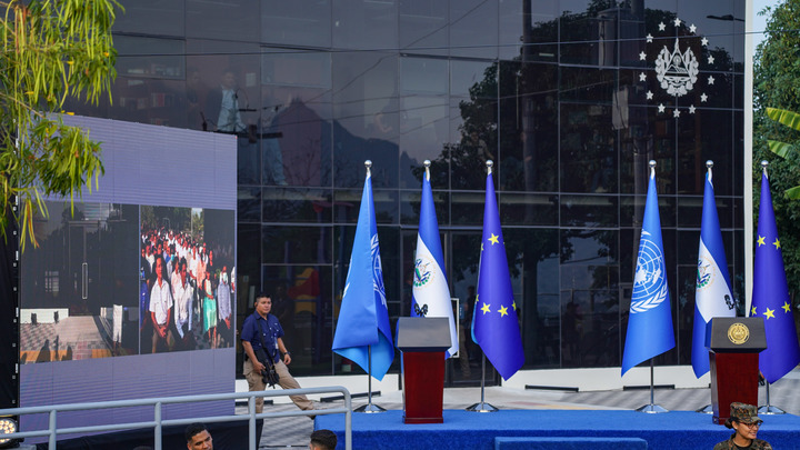 МИД Италии: ЕС призовет Украину к миру, если Москва выполнит одно условие