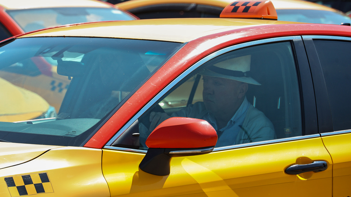 Таксист из Омска поймал педофила после отказа полиции оказать содействие