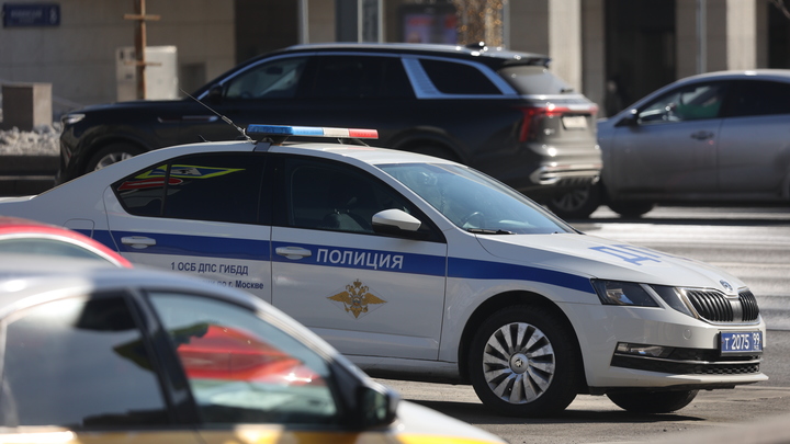 Участников массовой драки в центре Саратова несколько раз протаранила Лада Приора