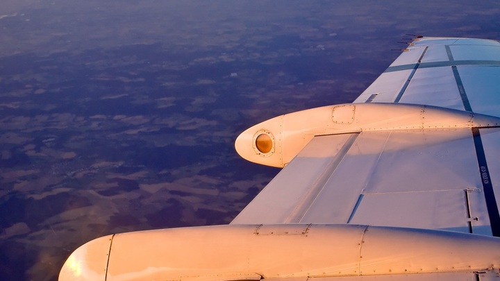 Немецкая пенсионерка, пробыв в окружении русских пару часов, срочно оформила билет в Стамбул