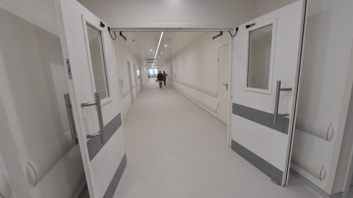 Поражение лёгких до 50%: В Москве госпитализирован известный комик