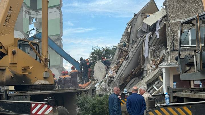Первые собственники квартир из разрушенного дома в Нижнем Тагиле получили компенсации