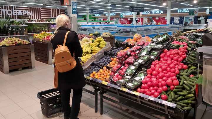 Мосстат сообщил, как изменились цены на продукты в Москве в августе