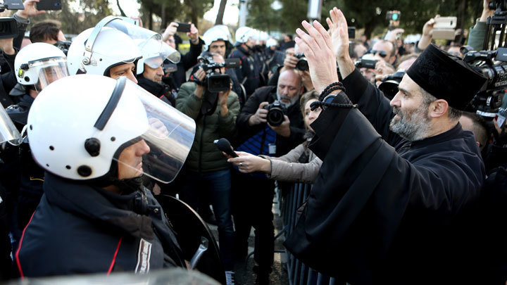 Если не послушают народ - долой беззаконную власть: Митрополит Амфилохий осудил антицерковный закон в Черногории