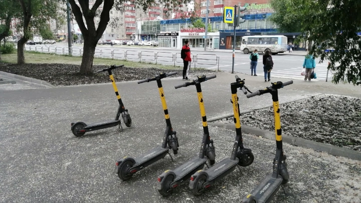 Самокаты в Челябинске под прицелом: где теперь нельзя парковаться?