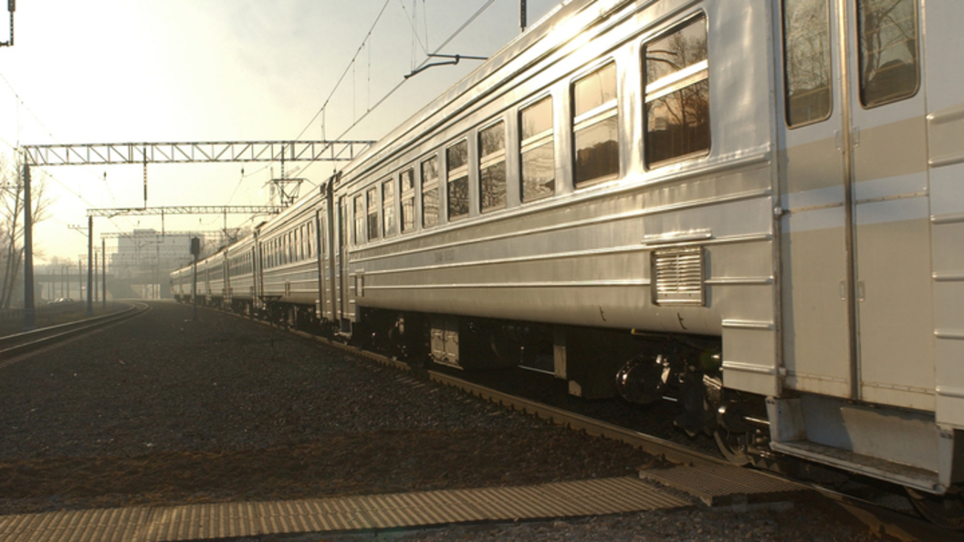 Мальчик В Поезде Порно