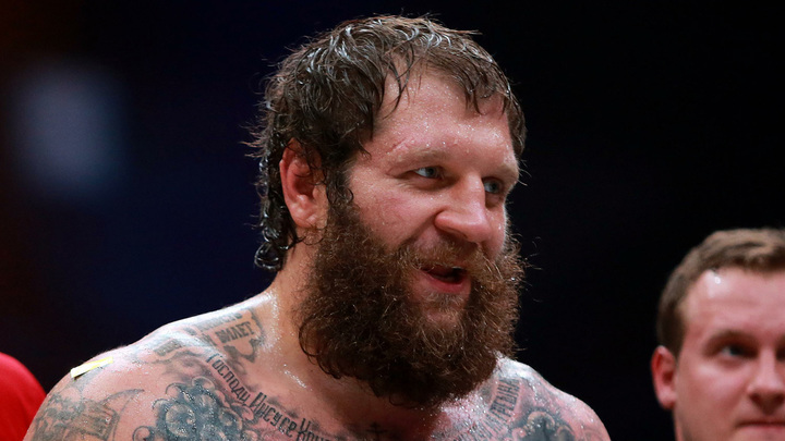 В Сочи бой Емельяненко и Исмаилова пройдет без зрителей