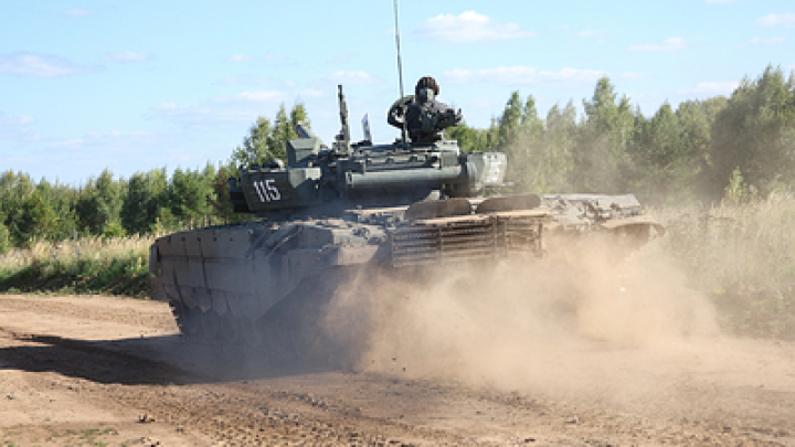 Русский Т-72Б3М уничтожил украинский Leopard в танковой дуэли