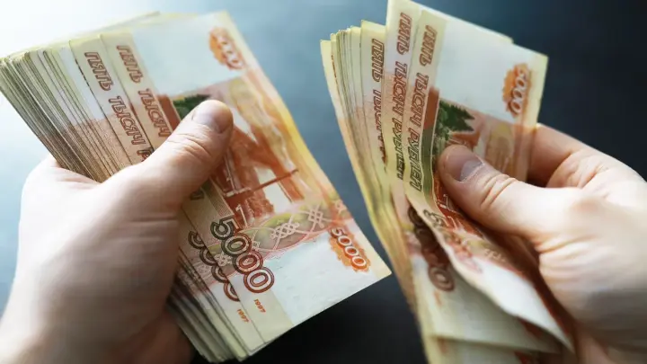 Где и кому платят самую высокую зарплату в России: ставка в 500 тысяч рублей