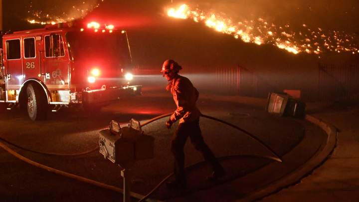 Вспыхнули три жилых дома и машина: на Кубани за ночь потушили 4 пожара