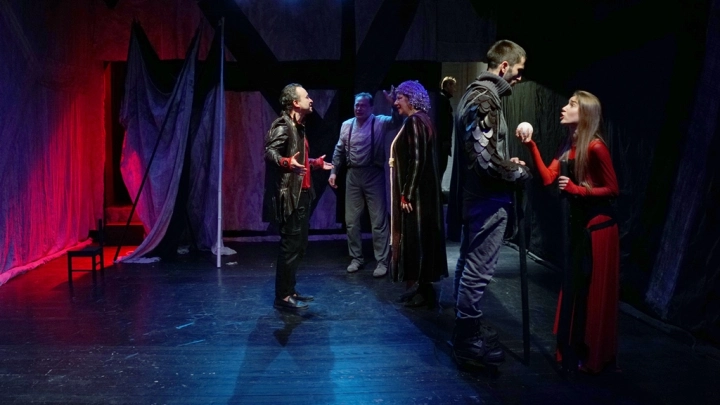 Как в Москве ставят Гамлета и зачем режиссёры снова выбирают эту пьесу