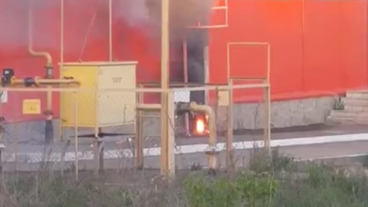 В Кургане загорелся магазин Метрополис в 5-м микрорайоне