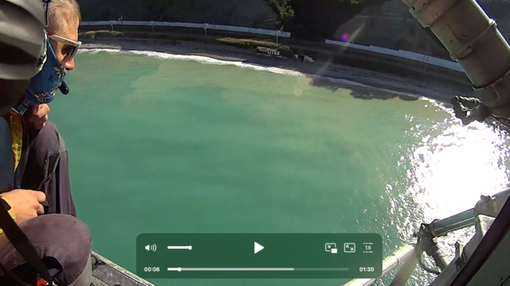 Спасатели обследовали 731 кв. км. суши и моря в поисках пропавших во время шторма в Сочи туристов