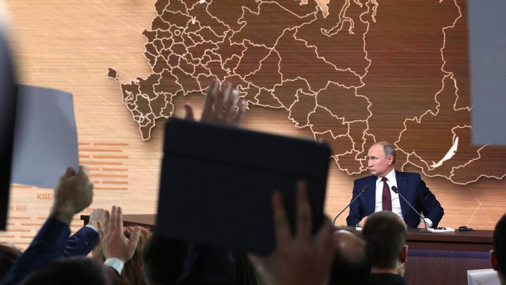 Раньше Путина - традиционно. Главная особенность большой пресс-конференции в кадре