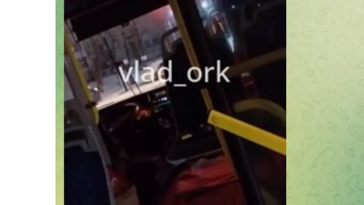 Водитель остановил автобус ради намаза: что ему грозит кроме увольнения