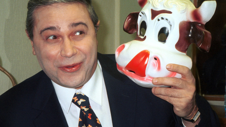 Не понимаю, о чём вы: Петросян открестился от помощника- похоронного вора