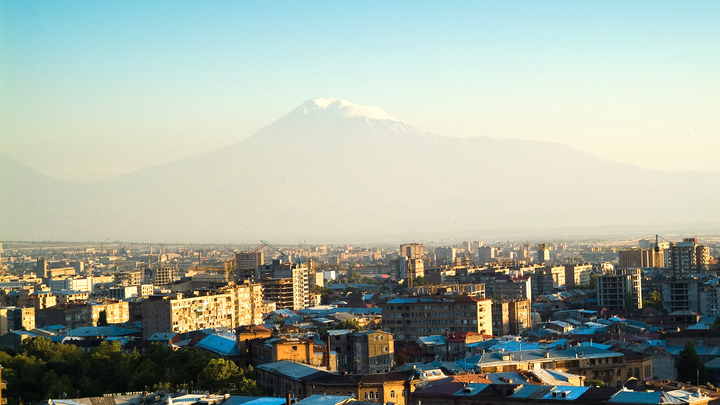 В Ереване это прекрасно знают: Песков рассказал о враждебном шаге Армении