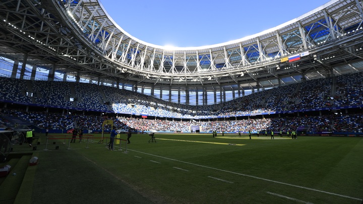 Клуб Пари НН подарил абонемент подростку, пострадавшему от хулиганов