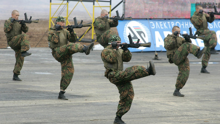 Краповые береты вскрыли внутреннюю грызню элит: Пегов о новой стычке башен Кремля