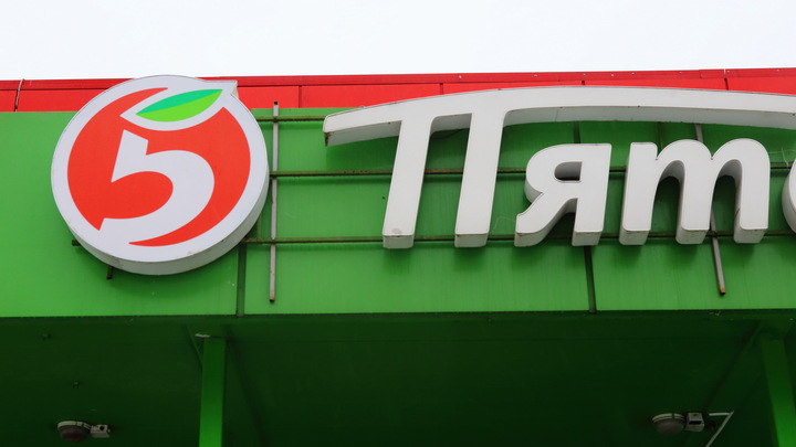 В Новосибирске возбудили дело против охранника Пятёрочки, избившего школьника