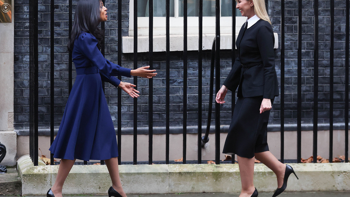 Странности Елены Зеленской: После неуместных улыбок её уличили в откровенной лжи