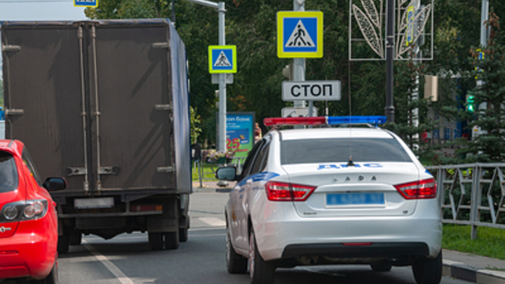 Водитель внедорожника спровоцировал массовую аварию в Озёрске