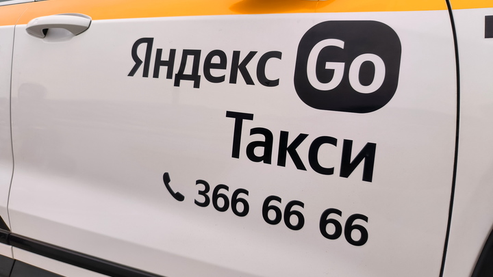 «Пиромэн»: водитель «Яндекса» въехал в киоск в фейерверками в Перми