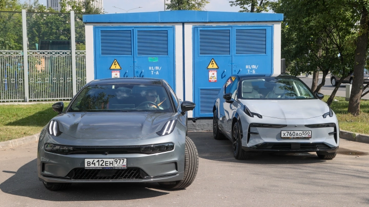 Электромобили теряют популярность: мировые автопроизводители возвращаются к бензиновому двигателю