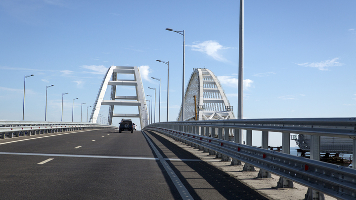 Ситуация на Крымском мосту 26 июля 2024: огромные пробки сковали движение