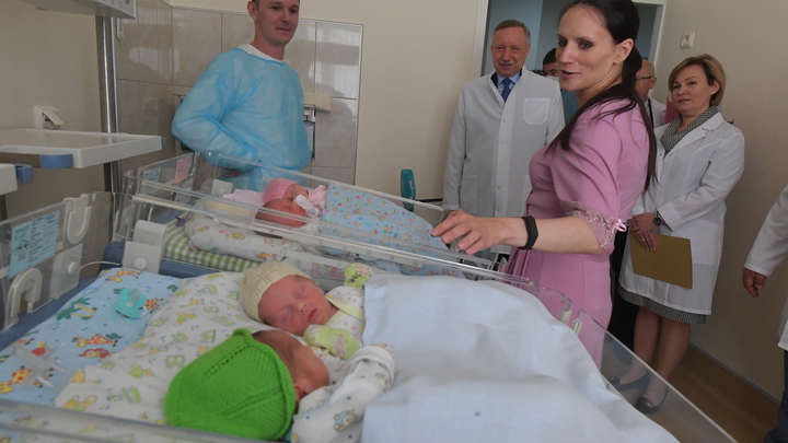 От Аян-Херел до Фирдауса: В Новосибирске назвали самые популярные и необычные имена новорожденных