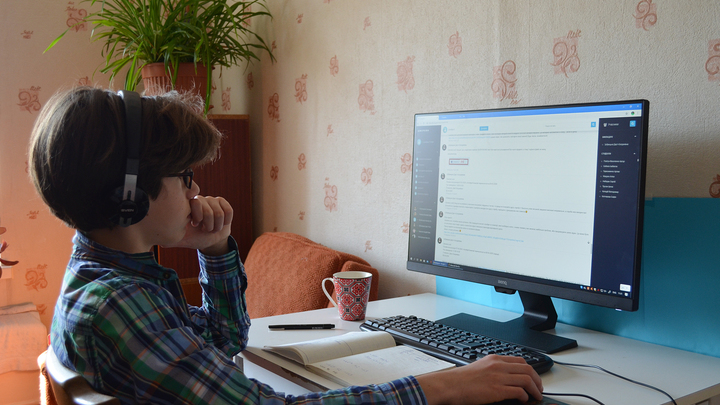 Дистанционку вернули во всех школах Орла: Губернатор расширил список ограничений