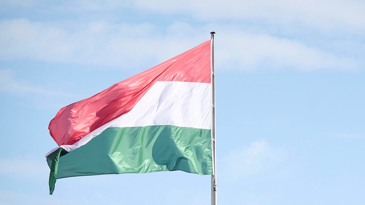 Венгрия отказалась выдавать Украине призывников