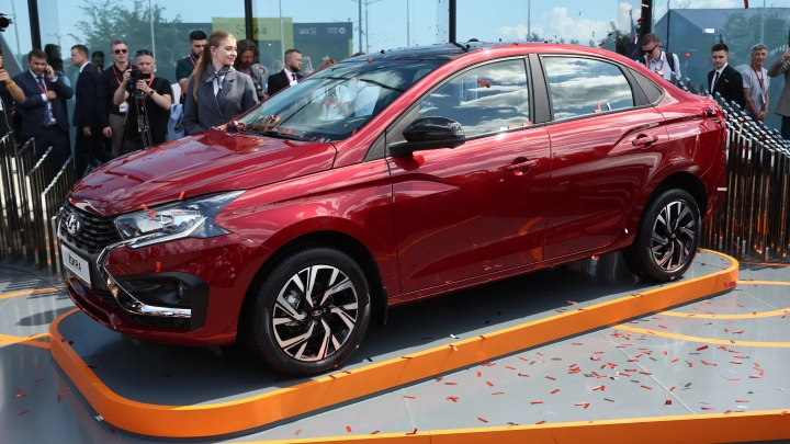 Новая LADA Iskra готова дать отпор китайским конкурентам. Что говорят эксперты