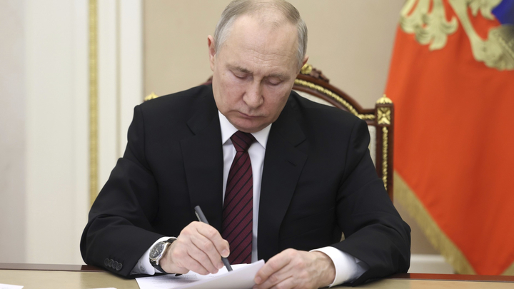 Восхитительное терпение: Американский разведчик поразился характеру Путина