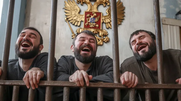 Мигрант выкрутился? Странная история: Освободили после убийства, ещё и денег на дорогу дают