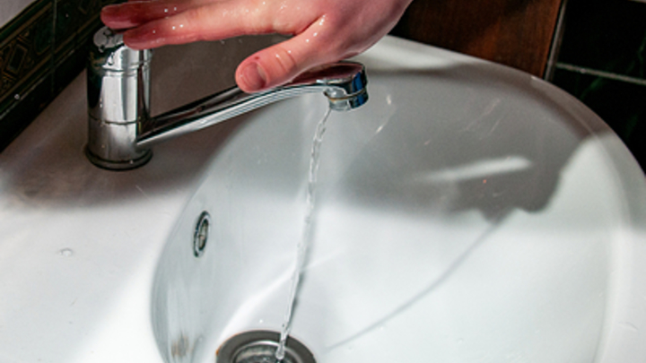 Из-за прорыва на трубопроводе жители Геленджика остались без воды