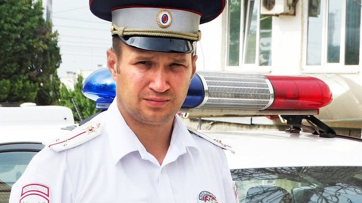 Обыкновенный герой: Севастопольский автоинспектор рискнул жизнью, чтобы предотвратить ДТП