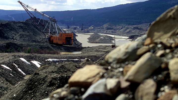 ВС России взяли под свой контроль добычу полезных ископаемых на Украине на 12 триллионов долларов