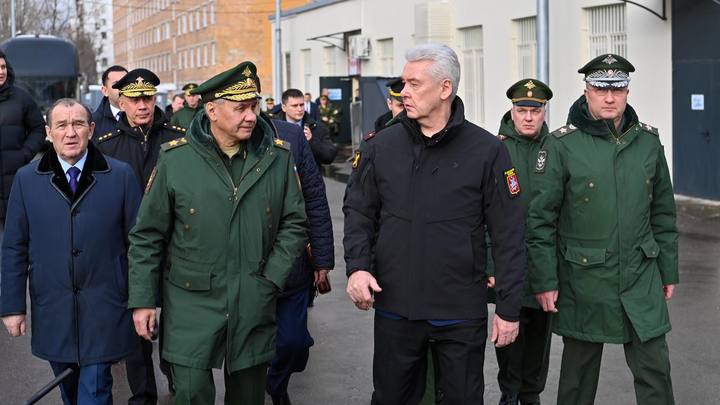 Собянин и Шойгу осмотрели новое здание Единого призывного пункта Москвы