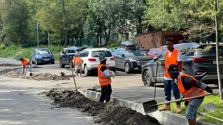 Ин Русия перфекто: Мигрантов из Средней Азии сменили загадочные рабочие