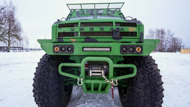 «ВездеКОТ» спасает жизни: бойцы в зоне СВО получили уникальный вездеход-амфибию.