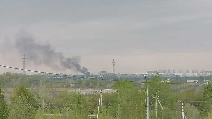 Два частных дома загорелись в Новосибирске